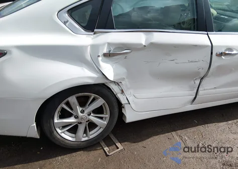 2015 Nissan Altima 2.5 Sv from USA, damaged, VIN 1N4AL3AP9FC421382